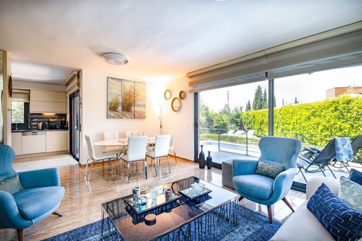 Image No.10-3 Bed Villa for sale