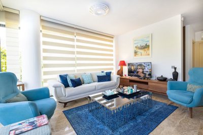 Breathtaking Villa With A Private Pool & Garden For Sale In Yalikavak - Beautifully furnished lounge