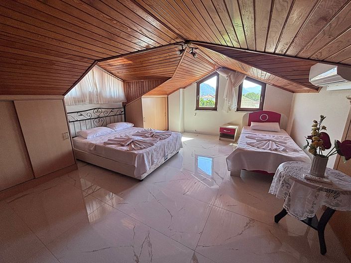 Image No.17-5 Bed Villa for sale