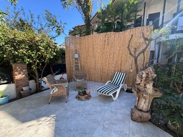 A Traditional Garden Apartment With Modern Accents Is For Sale In Dalyan - Gorgeous seating areas