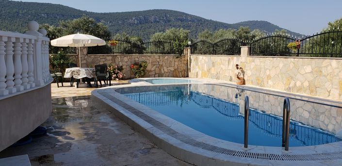 Image No.2-4 Bed Villa for sale