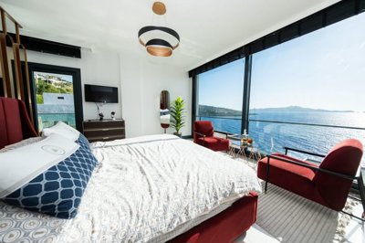 Prestigious Sea View Villa In Bodrum With A Private Garden For Sale - Stunning sea views