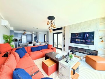 Prestigious Sea View Villa In Bodrum With A Private Garden For Sale - Open-plan living space