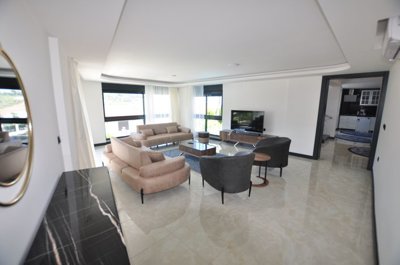 Modern Luxury 7 bedroomed Villa -lounge