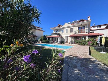 Renovated Apartment For Sale In Dalyan - Main view of the apartment complex