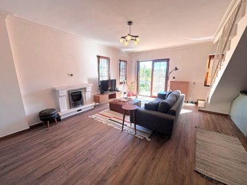 Renovated Apartment For Sale In Dalyan - Open-plan living area