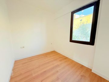 Beautiful Garden Apartment For Sale In Milas, Mugla - Second bedroom