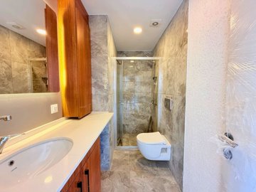 Beautiful Garden Apartment For Sale In Milas, Mugla - Shower room