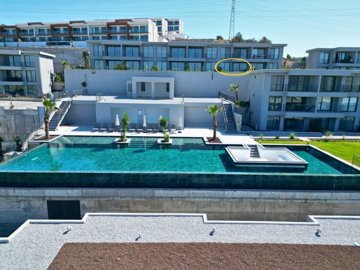 Beautiful Garden Apartment For Sale In Milas, Mugla - Beautiful complex with communal pool