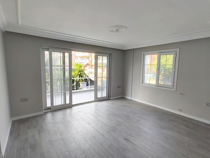 Image No.8-3 Bed Apartment for sale