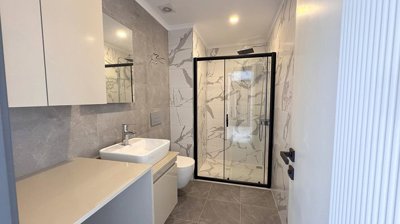 Sophisticated Apartment For Sale In Alanya – Second luxury bathroom
