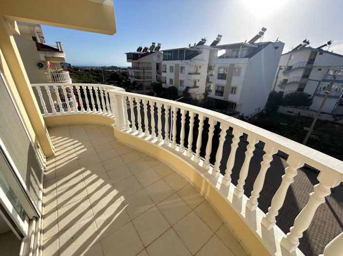 Image No.18-3 Bed Penthouse for sale