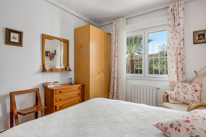 Image No.12-3 Bed Villa for sale