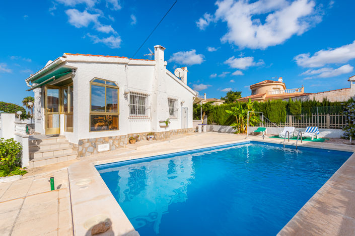 Image No.29-3 Bed Villa for sale