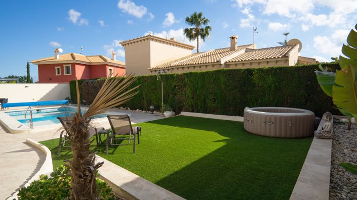 Image No.36-3 Bed Villa for sale