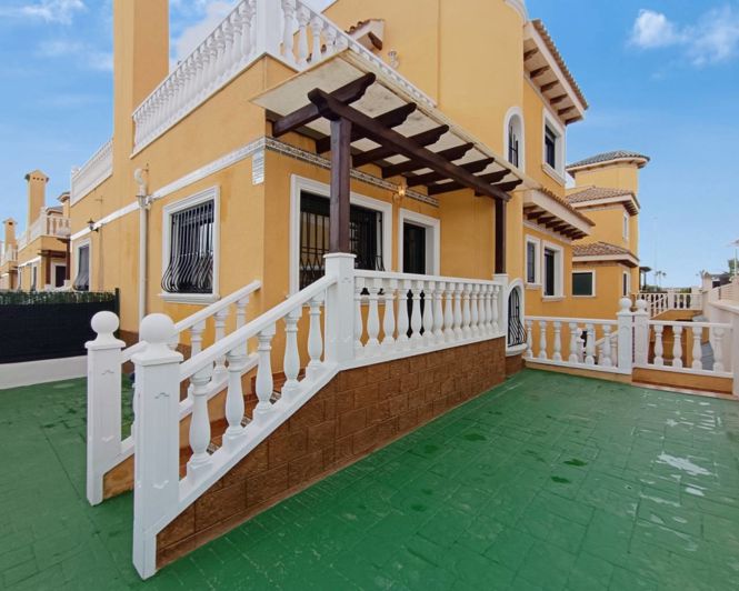 Image No.3-2 Bed Property for sale