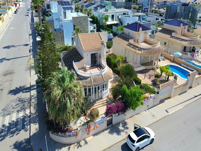 Image No.2-2 Bed Villa for sale