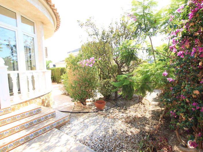 Image No.25-2 Bed Villa for sale