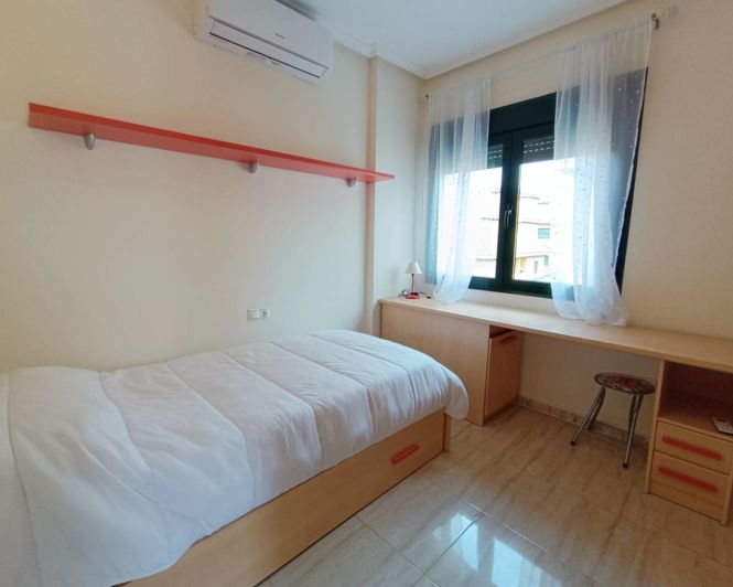 Image No.13-3 Bed Property for sale