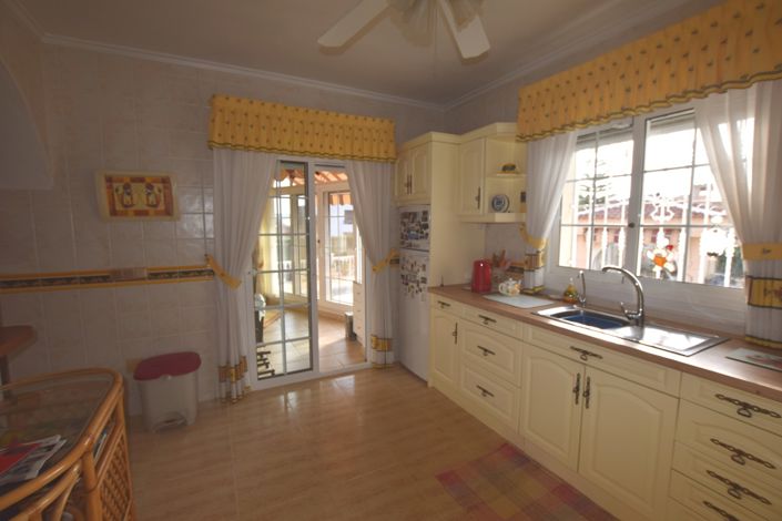 Image No.11-5 Bed Villa for sale