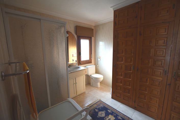 Image No.21-5 Bed Villa for sale