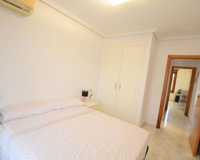 Image No.13-3 Bed Townhouse for sale