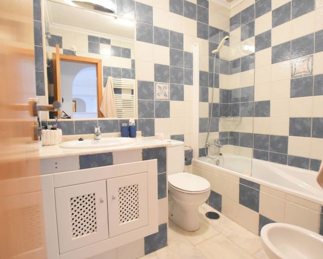 Image No.14-3 Bed Townhouse for sale