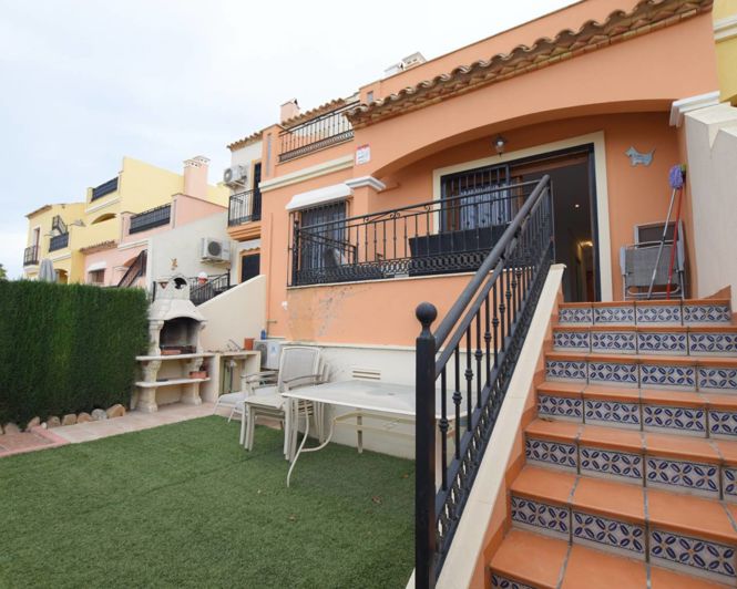 Image No.2-3 Bed Townhouse for sale