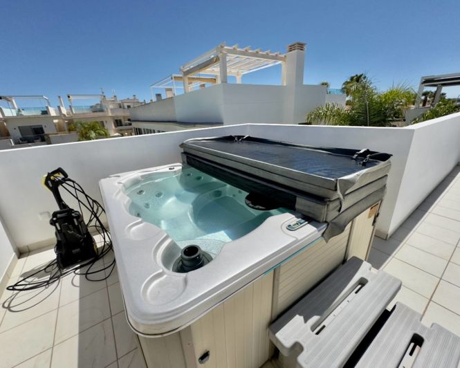 Image No.21-3 Bed Villa for sale