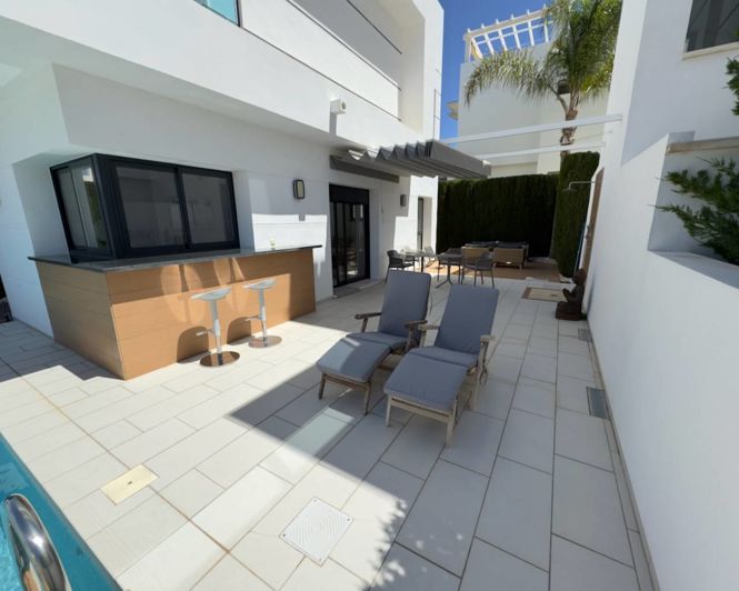 Image No.29-3 Bed Villa for sale