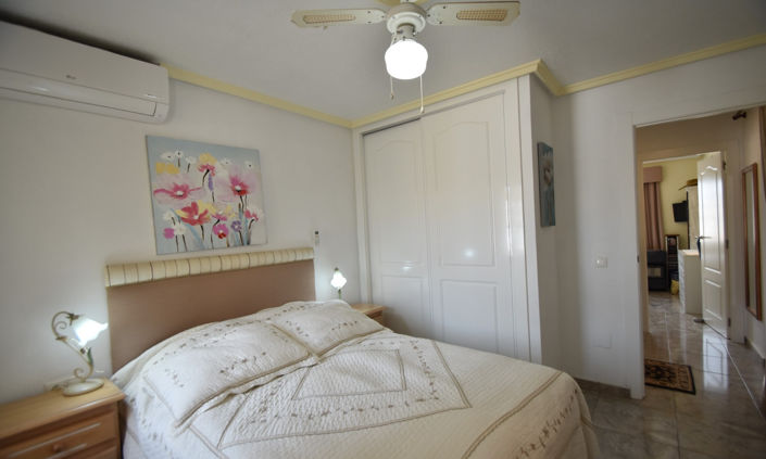 Image No.12-4 Bed Villa for sale