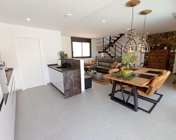 Image No.7-3 Bed Villa for sale