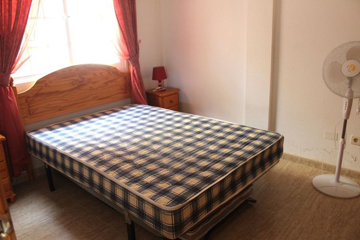 Image No.16-3 Bed Property for sale