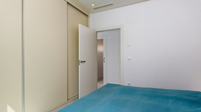 Image No.20-3 Bed Villa for sale