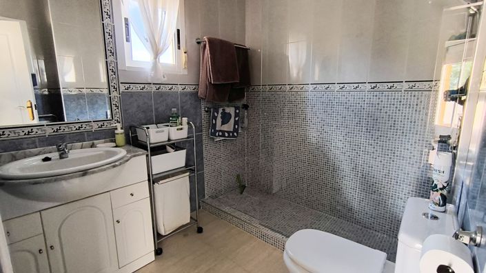 Image No.16-3 Bed Villa for sale