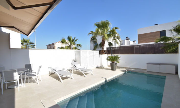 Image No.32-4 Bed Villa for sale