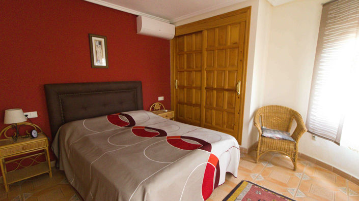 Image No.17-5 Bed Villa for sale