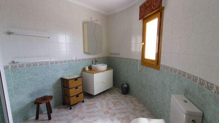 Image No.36-5 Bed Villa for sale