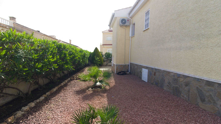 Image No.57-5 Bed Villa for sale