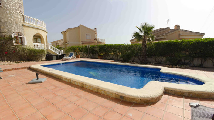 Image No.61-5 Bed Villa for sale