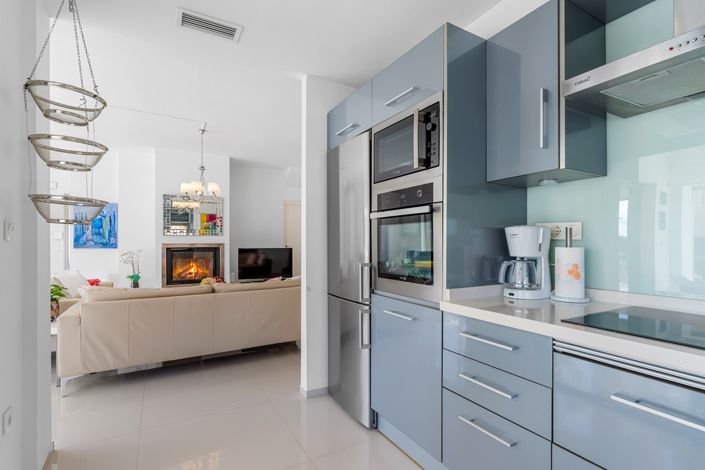 Image No.10-4 Bed Villa for sale