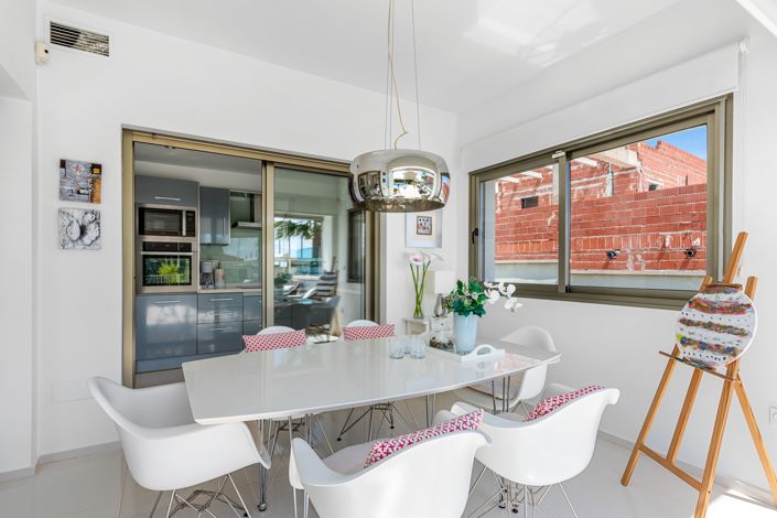 Image No.12-4 Bed Villa for sale