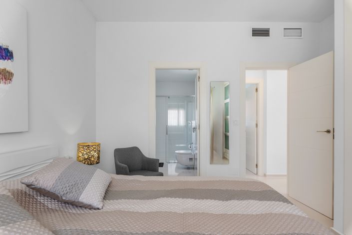 Image No.15-4 Bed Villa for sale