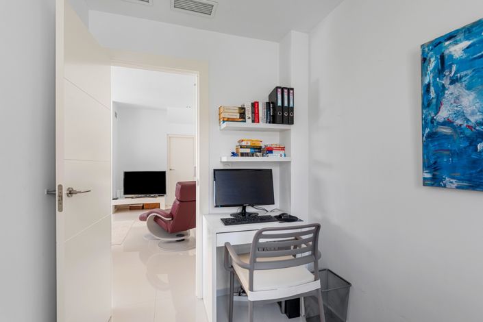 Image No.19-4 Bed Villa for sale