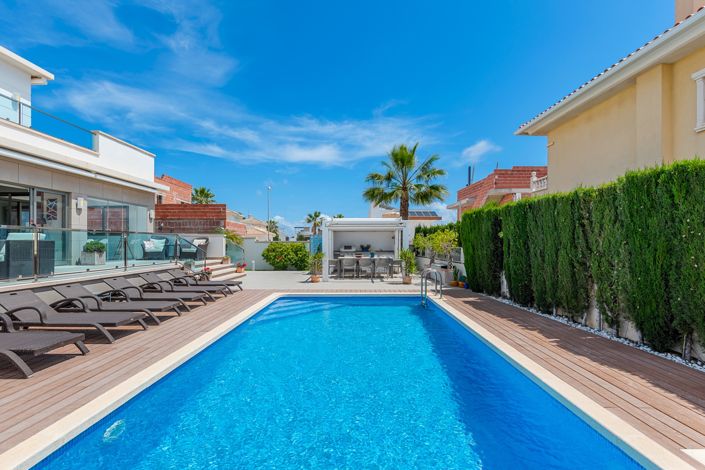 Image No.33-4 Bed Villa for sale