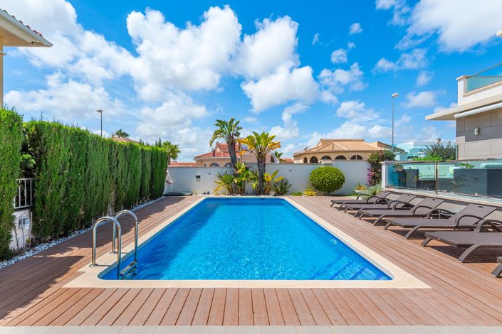 Image No.34-4 Bed Villa for sale