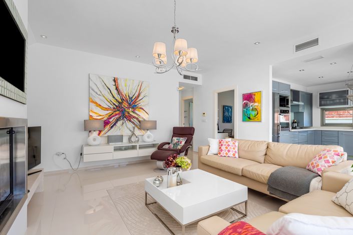 Image No.6-4 Bed Villa for sale