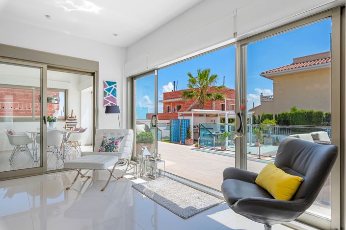 Image No.7-4 Bed Villa for sale