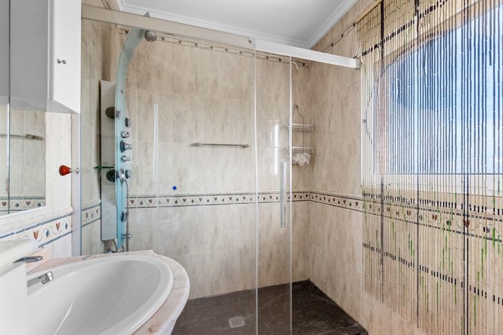 Image No.22-4 Bed Villa for sale