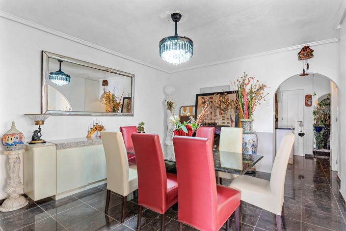 Image No.8-4 Bed Villa for sale